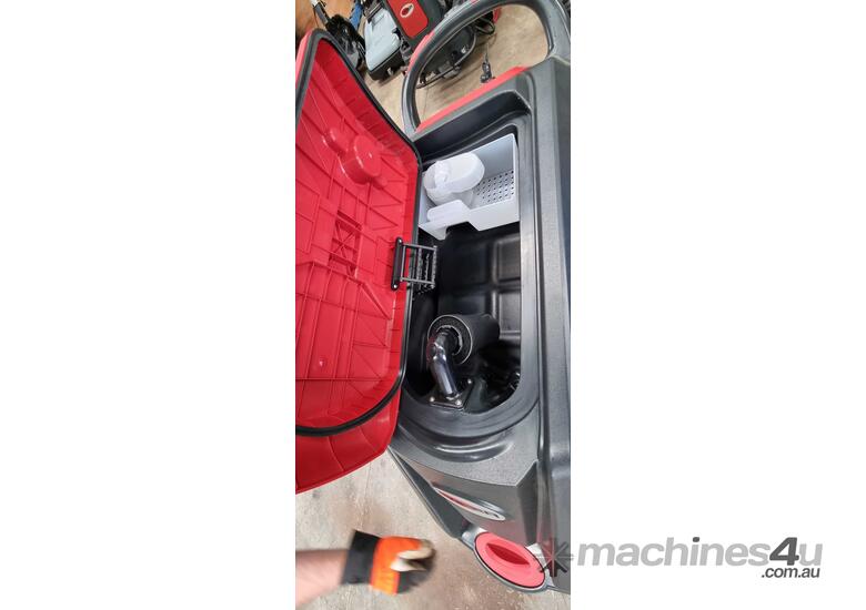 Viper Walk behind Scrubber - AS6690T