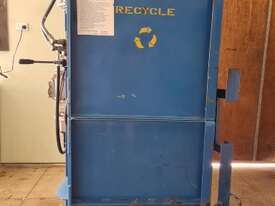 Cardboard Compactor/Baler - picture0' - Click to enlarge