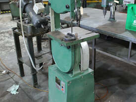 Foremost UP14 Woodworking Vertical Bandsaw  - picture0' - Click to enlarge