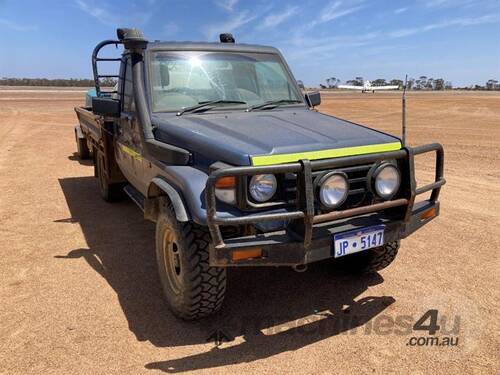 Toyota Landcruiser Steel Tray