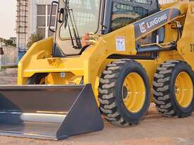 Liugong 375B - 3.1T Skid Steer Loaders - picture1' - Click to enlarge