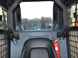 Skid Steer Loaders 3T - ROPS Cab + Range of Attachments - picture2' - Click to enlarge