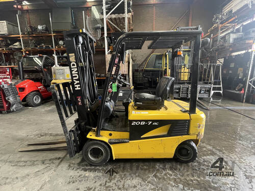 2 Tonne Hyundai Electric Forklift For Sale