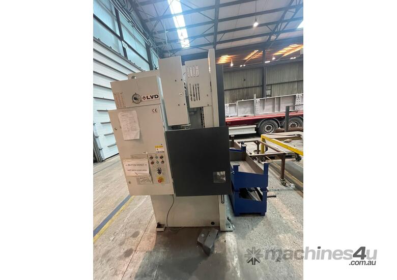Used 2005 LVD Pressbrake LVD PPBLH 135 30 Press Brake in , Listed