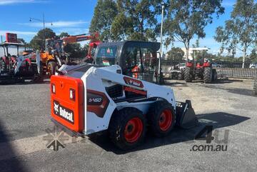 Bobcat   S450 Skid Steer