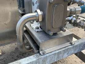 JP220 - picture0' - Click to enlarge