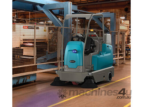 TENNANT - S16 Battery-Powered Compact Ride-On Sweeper - Hire