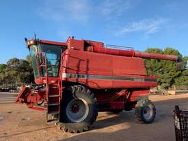 Case IH 2388 Axial Flow Combine & 1042 Draper Front - picture2' - Click to enlarge