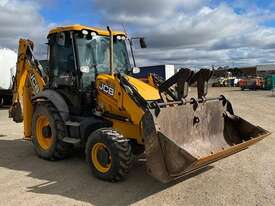 JCB 3CX - picture0' - Click to enlarge