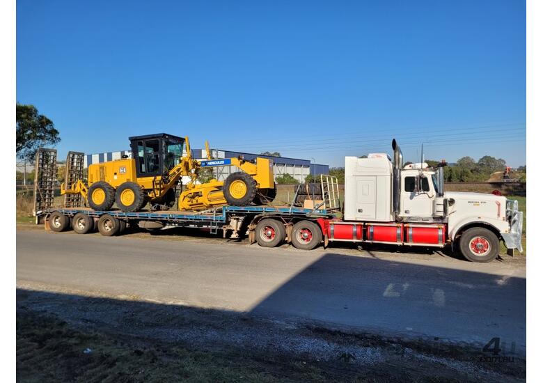 caption HERCULES HG915 Motor grader