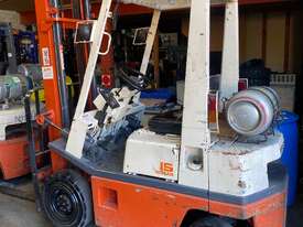 CHEAP NISSAN FORKLIFT  - picture2' - Click to enlarge