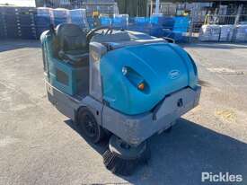 Tennant S30 Ride On Sweeper - picture0' - Click to enlarge