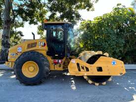 CAT CP12GC Padfoot Roller  - picture1' - Click to enlarge