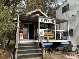 Houseboat House Boat - picture0' - Click to enlarge