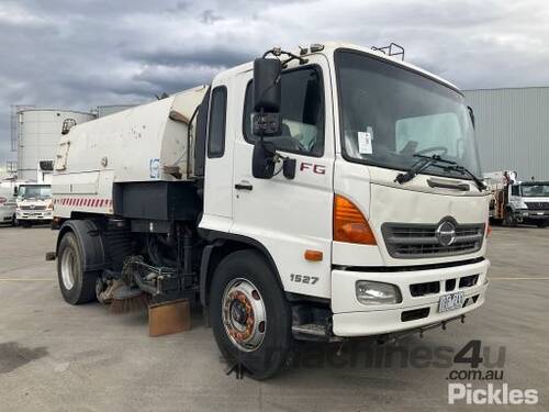 2009 Hino FG1J 1527 Street Sweeper (Dual Control)