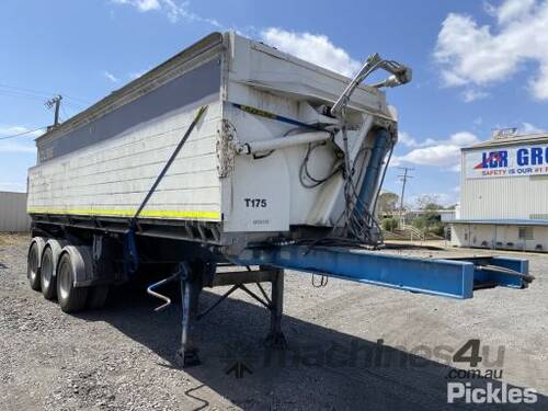 1997 Muscat 31ft Tri Axle Side Tipper