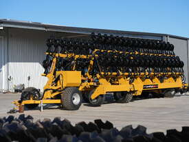 Serafin Ultisow S18/24 Forward Fold SIngle DIsc Air Seeder 2024 NEW - picture0' - Click to enlarge