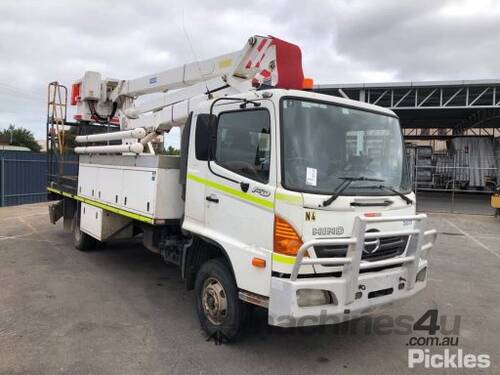 2004 Hino FD1J EWP Day Cab