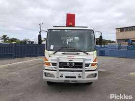 2004 Hino FD1J EWP Day Cab - picture0' - Click to enlarge