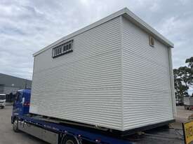 Portable Shower and Toilet Block - picture0' - Click to enlarge