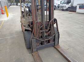 Datsun PF01A35U Forklift - picture0' - Click to enlarge