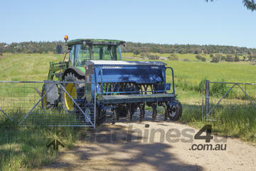 Agrowdrill AD083 Seed Drill | 17x159mm (2.70m) | Double Disc