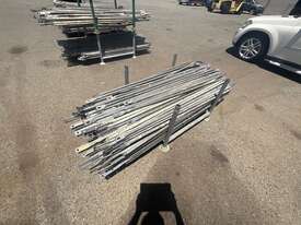 Quantity of Scaffolding Cross Members - picture0' - Click to enlarge