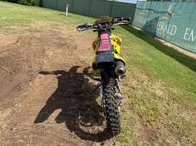 2014 SUZUKI DRZ-400E MOTORBIKE  - picture2' - Click to enlarge