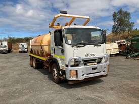 2019 Isuzu FVZ 260-300 Water Cart - picture0' - Click to enlarge