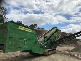 McCloskey S190 Triple Deck Screener - picture0' - Click to enlarge