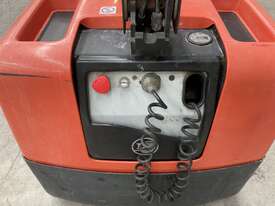 2015 Toyota HWE100 Electric Pallet Jack - picture0' - Click to enlarge