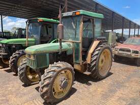 John Deere 5500 Tractor - picture0' - Click to enlarge