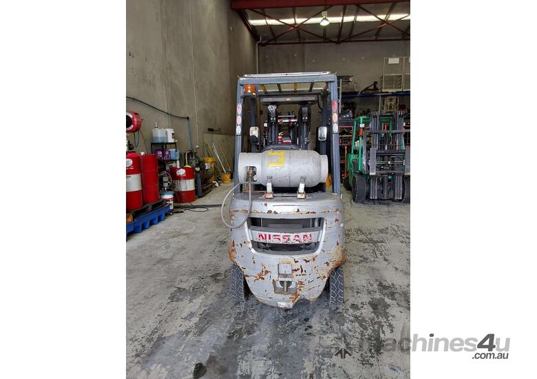 caption Lift Equipt - Nissan 1.8T LPG Forklift