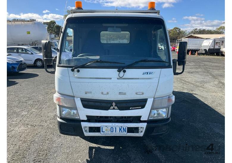 Buy Used 2014 Mitsubishi 2014 Mitsubishi Canter Fuso Rigid Single Cab ...