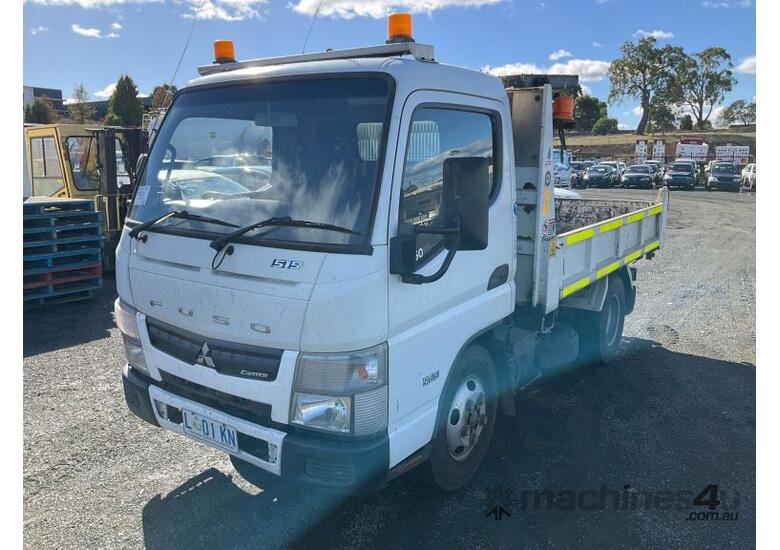 Buy Used 2014 Mitsubishi 2014 Mitsubishi Canter Fuso Rigid Single Cab ...