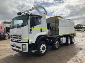 2016 Isuzu FYH2000 Water Cart - picture1' - Click to enlarge