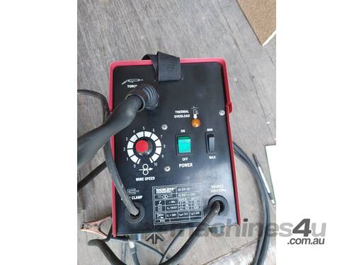 WORKZONE Mig Welder Workzone AE-EW 100
