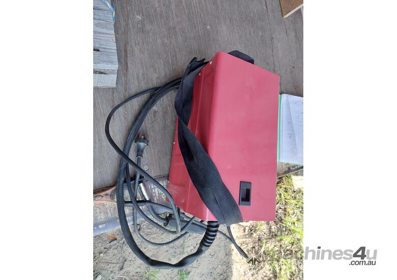 WORKZONE Mig Welder Workzone AE-EW 100