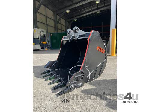 AUSTRALIAN MADE Heavy Duty 900W GP bucket 27T Excavators