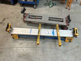 Detroit & Milwaukee Mitre Saw Stands - picture1' - Click to enlarge