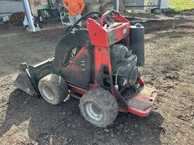 Dingo Mini Loader - picture0' - Click to enlarge