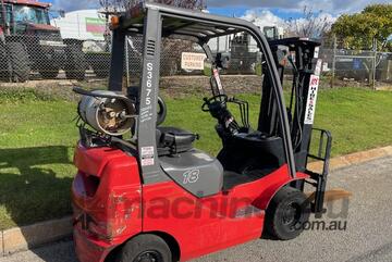 Forklift Toyota 1.8 Tonne Gas Container Mast and side shift 2007
