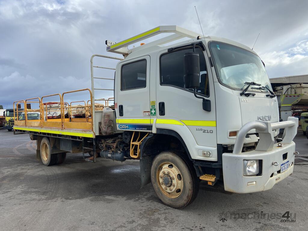 Buy Used 2018 Isuzu 2018 Isuzu 110 FSS 210 4x4 Tray Truck Trucks in ...