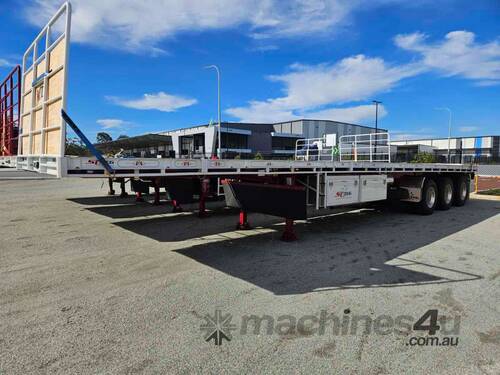 Southern Cross Flat Top Trailer Roadtrains