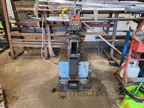 Scotchman 40t Punch & Shear