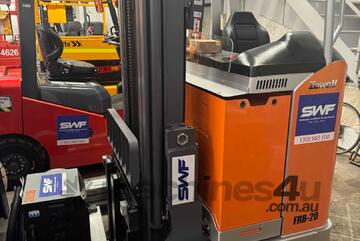   Zowell Moving Mast Forklift / Sit-on / Lithium Battery / 2ton lift / 10000mm