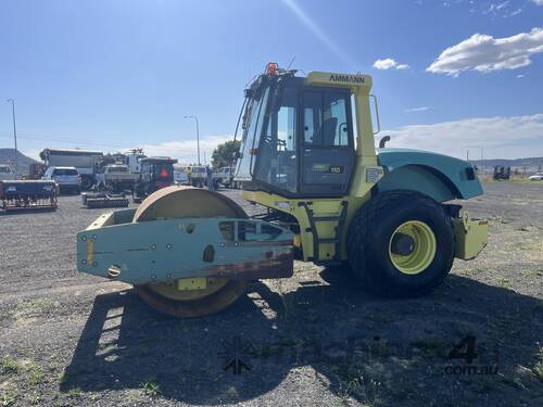 2013 Ammann ASC110D Smooth Drum Roller