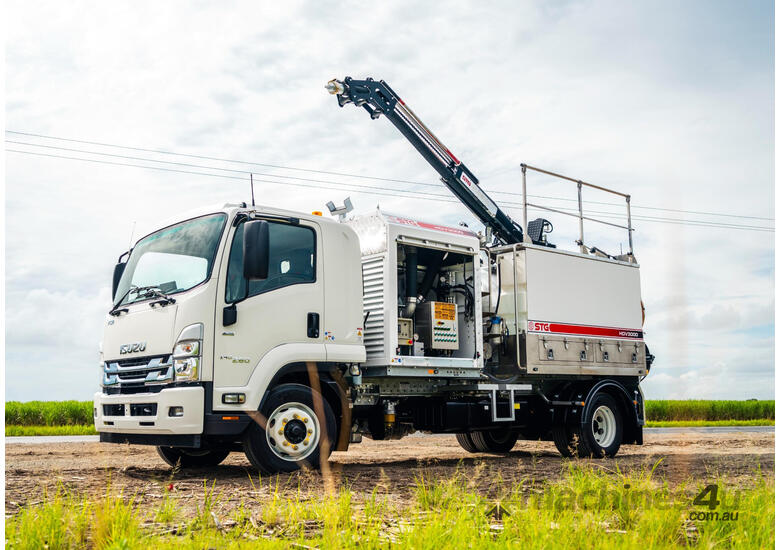 Isuzu FSR 140/120-260 Vacuum Tanker Truck