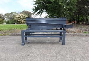 Industrial Vibratory Tray Feeder - 1260 x 285mm