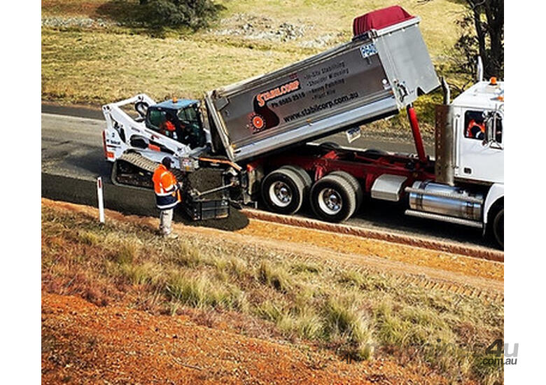 Road Shoulder Paver - Perfect for Gravel/Asphalt Placement, Paves out to 2.3m: SHOULDERMASTER SM2100